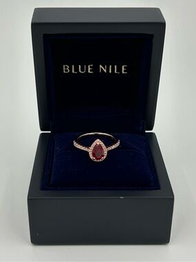 Blue Nile 14KR (585) Natural Diamond Halo Setting with Synthetic Ruby Pearshape